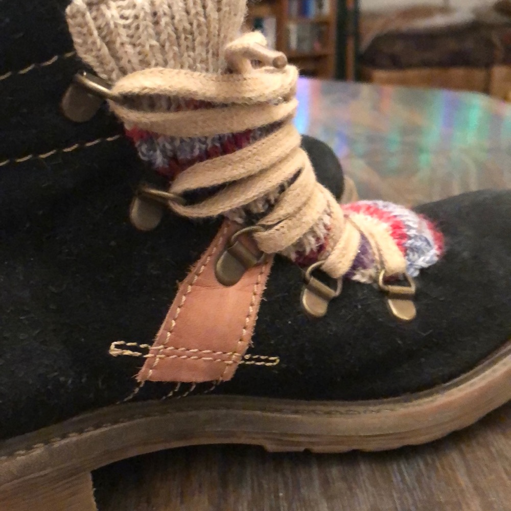 Cute Eric Michael hiking boots 🥾 - Picture 6 of 10
